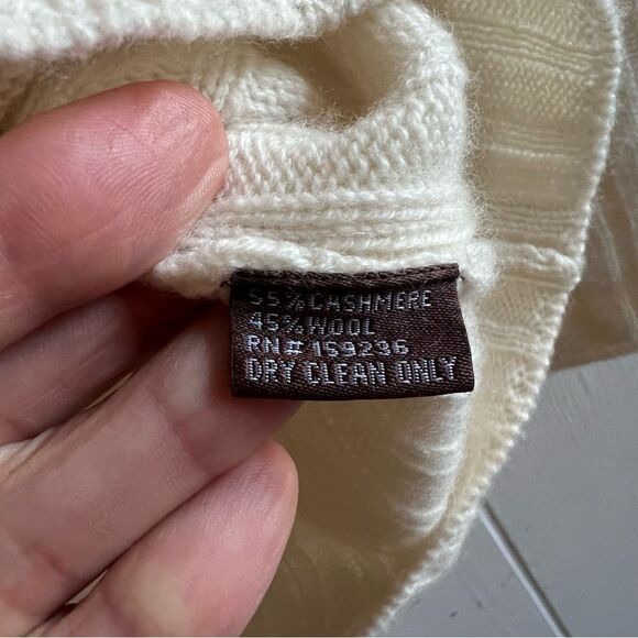 J McLaughlin "Lunet" Cashmere Wool Blend Turtleneck Sweater - Picture 3 of 9